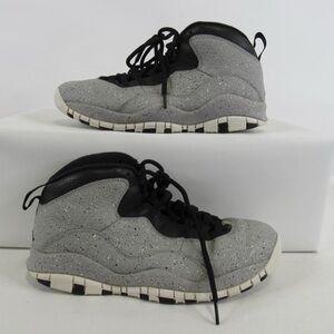 Basketball Size: 10 (Men)